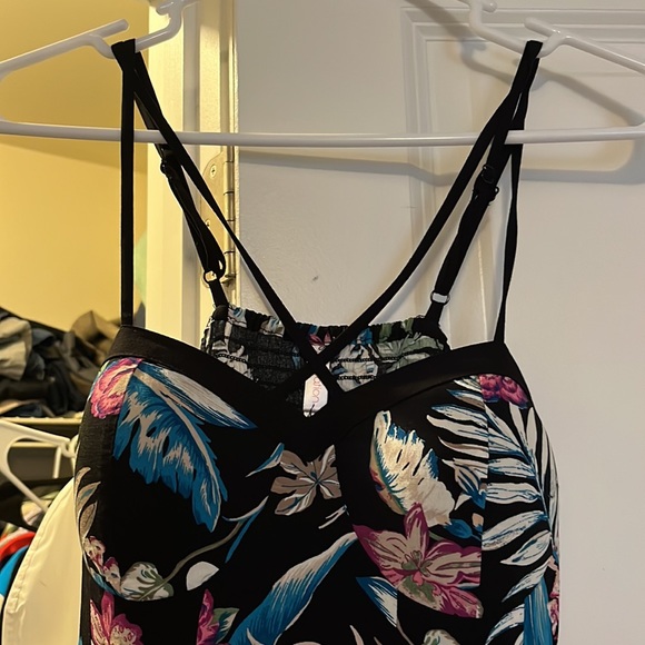 {Xhileration} Floral Spring/Summer Dress - Picture 2 of 6